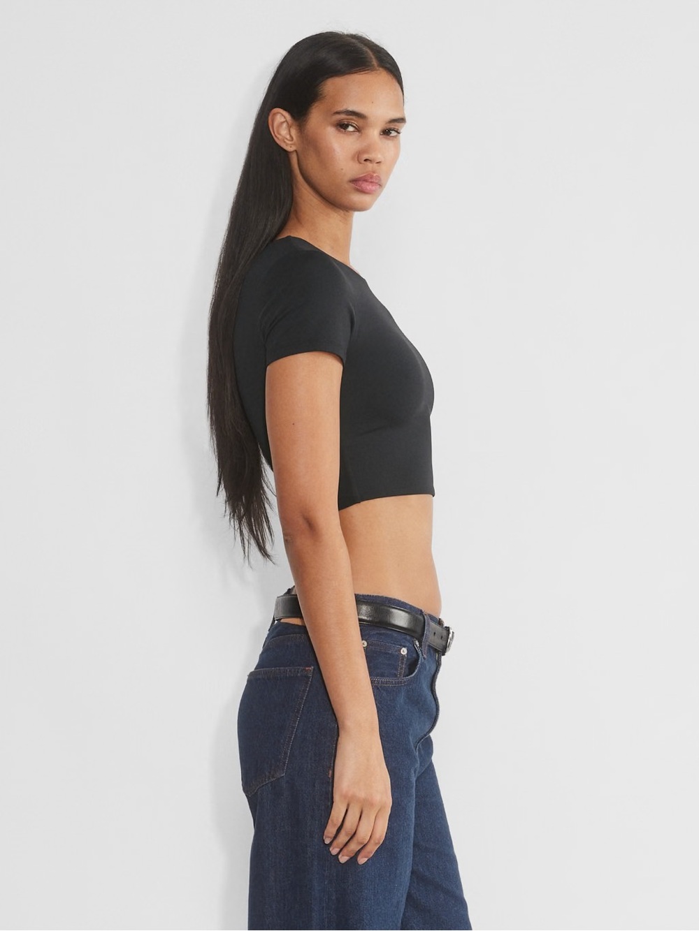 Babaton, black contour crew cropped tee